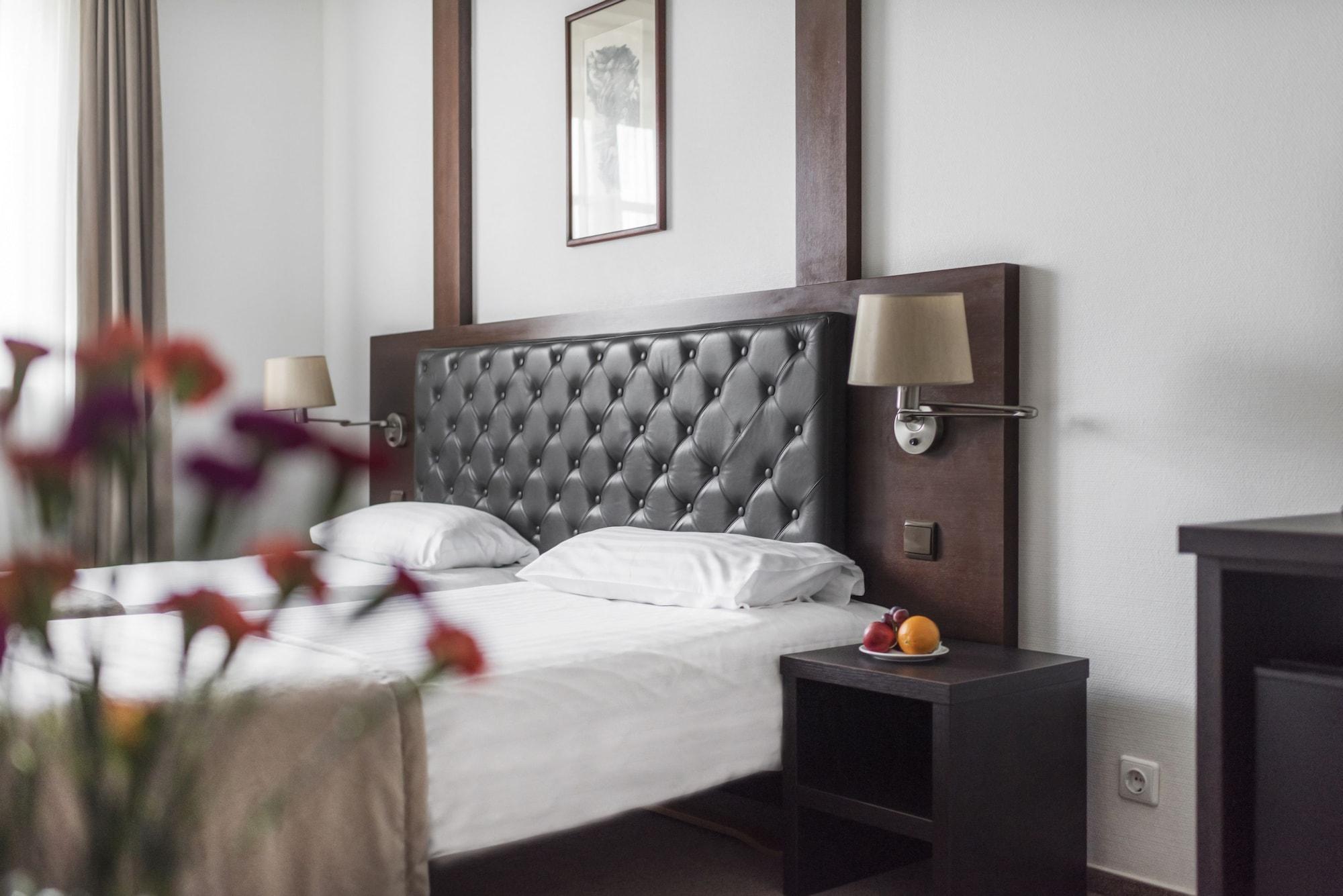 Amberton Cozy Hotel Κάουνας Εξωτερικό φωτογραφία