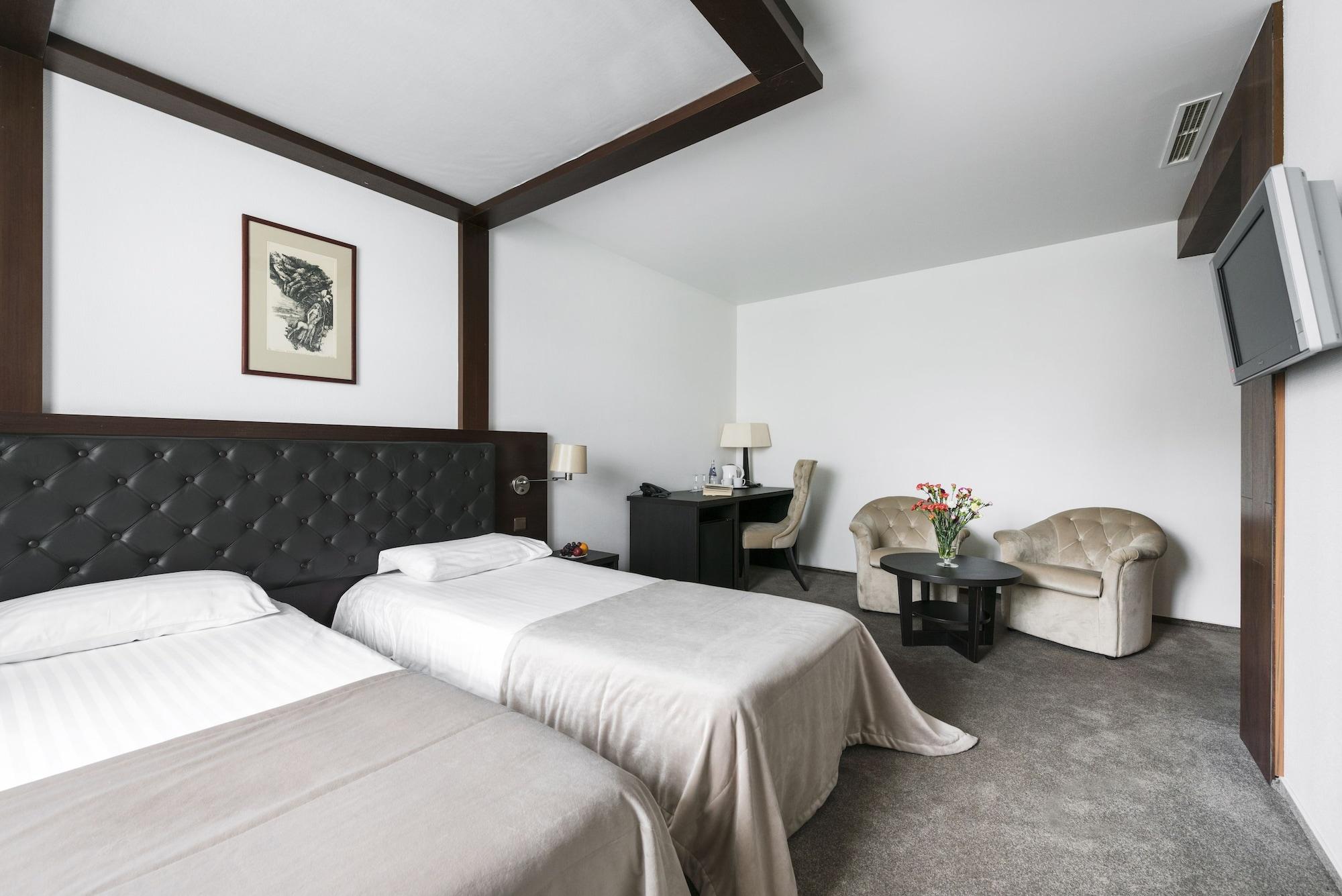 Amberton Cozy Hotel Κάουνας Εξωτερικό φωτογραφία