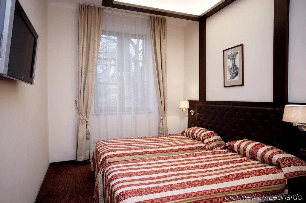Amberton Cozy Hotel Κάουνας Δωμάτιο φωτογραφία